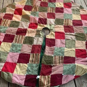 Christmas tree skirt